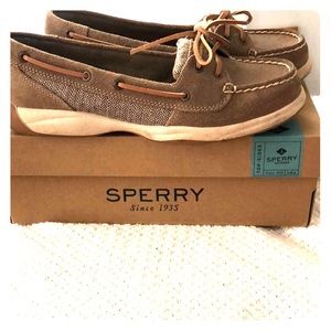 Sperrys women’s